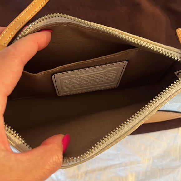 Coach mini shoulder bag - Picture 3 of 3